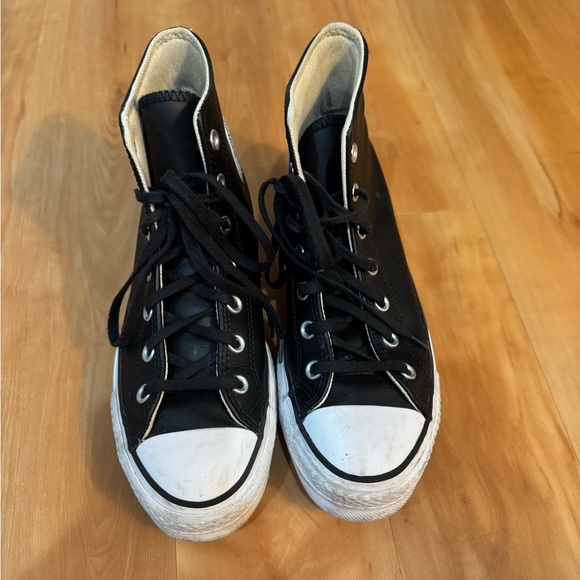 🖤CHUCK TAYLOR ALL STAR LEATHER PLATFORM🖤 - Picture 4 of 9